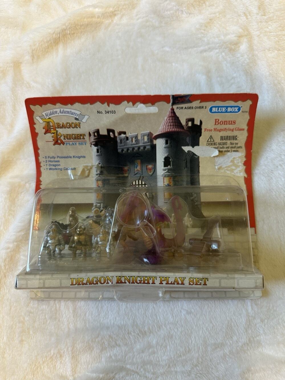 Rare vintage NEW 1999 Blue Box "Hidden Adventures" Dragon Knight Play Set